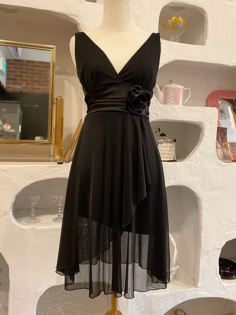 Y2K Vintage Sleeveless Black V-Neck Mesh Cascading Dress with Satin Floral Waist